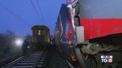 Scontro fra treni, paura e contusi