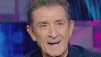 Infelici e contenti: l’incredibile truffa di Ezio Greggio