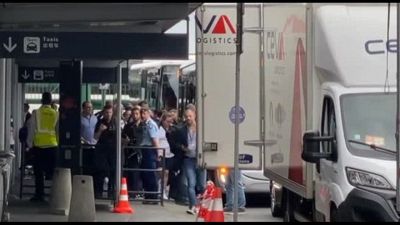 Parigi 2024, polizia e controlli per l'arrivo degli atleti israeliani