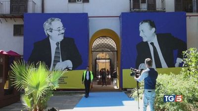 Capaci 33 anni fa "Alta la guadia"