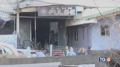 Strage per un incendio in discoteca fuorilegge
