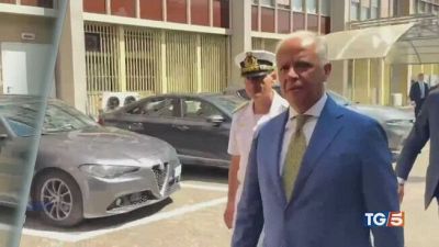 Piantedosi: "Lotta ai trafficanti di uomini è priorità"