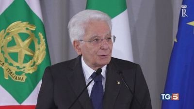 Mattarella: "Oggi ombre di nuove guerre anche inedite"