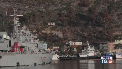 Migranti in Albania stop dei giudici