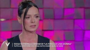 Özge Özpirinççi: "Il personaggio di Bahar mi ha fatto vivere molte emozioni"