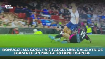 Bufera Bonucci: falcia una calciatrice