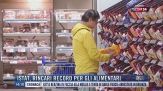 Breaking News delle 14.00 | Istat, rincari record per gli alimentari