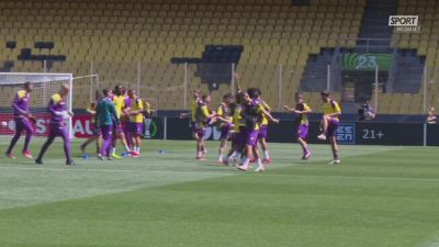 Fiorentina verso la finale: l'allenamento della vigilia ad Atene