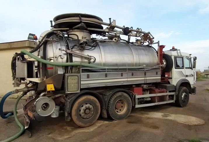 Spurgo Canal Jet s.r.l. automezzo