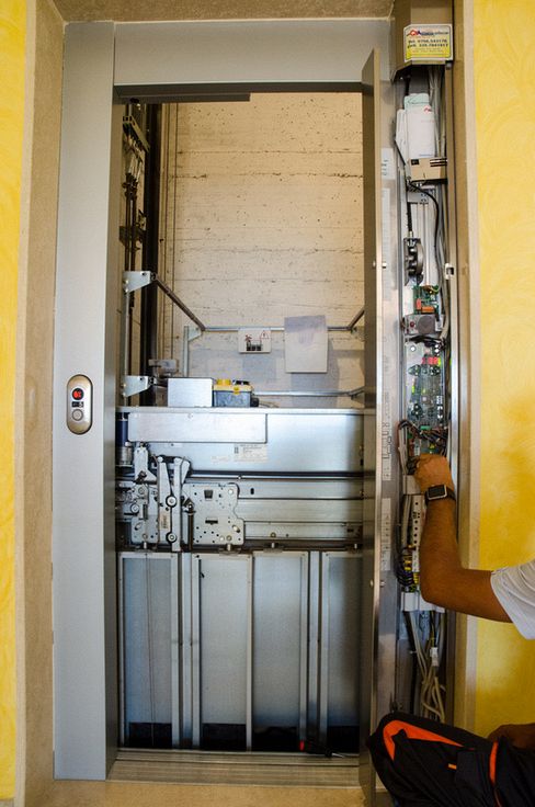 GV ASCENSORI assistenza ascensori G.V. ASCENSORI FG PROF 8