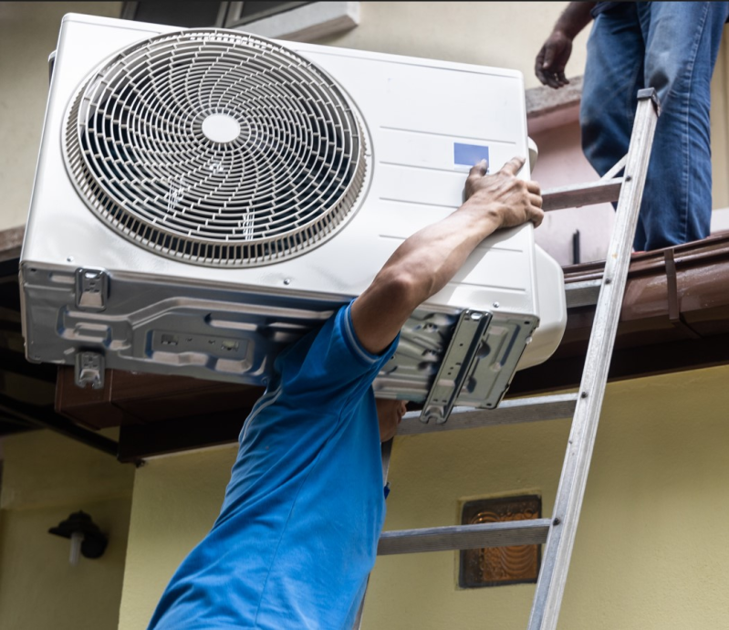 INSTALLATORI DI CLIMATIZZATORI