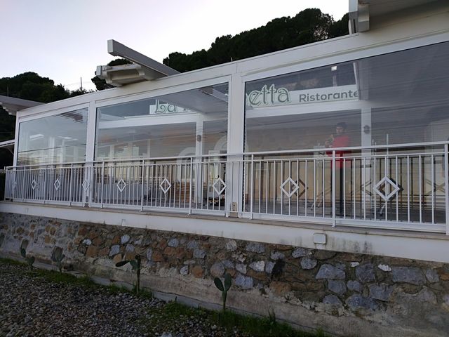 TENDE VERTICALI ANTIVENTO TENDE VERTICALI ANTIVENTO